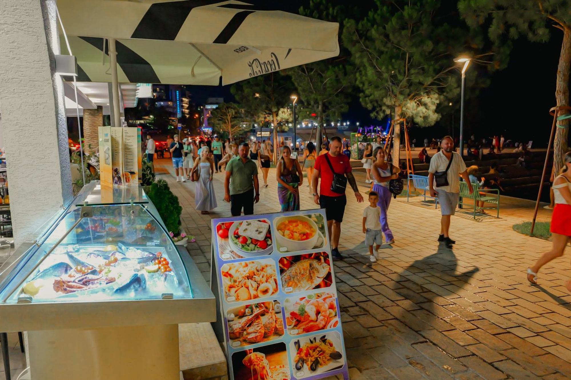 Hotel Summer Sarande Ngoại thất bức ảnh